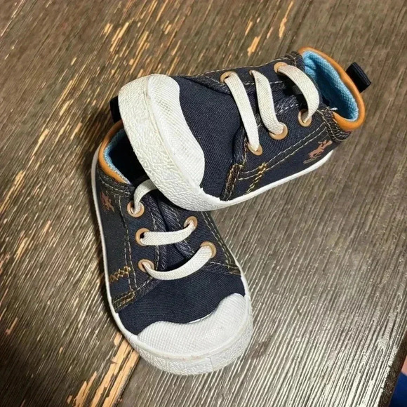 Beverly Hills Polo Club Infant Sneakers Size 3 bundle to save! - Picture 3 of 7